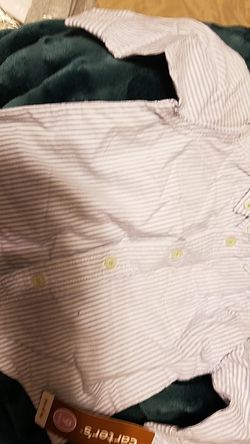 Infant boys shirt size 9m