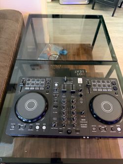 DJ controller flex 4 ￼