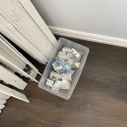 New Blinds Used Only 5 Months ( 15 Blinds )