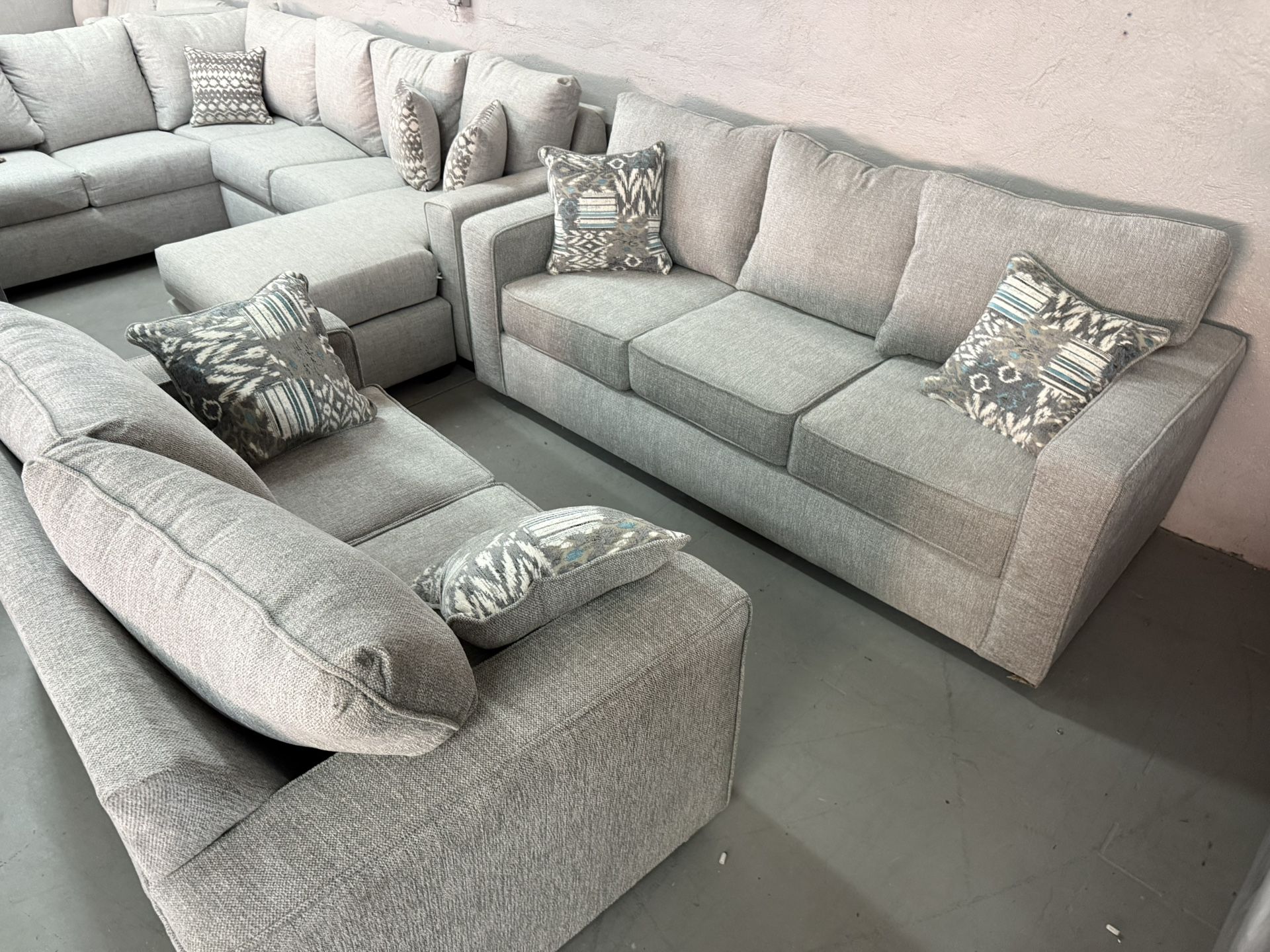 NEW SOFA & LOVESEAT AMERICAN MADE NEW 