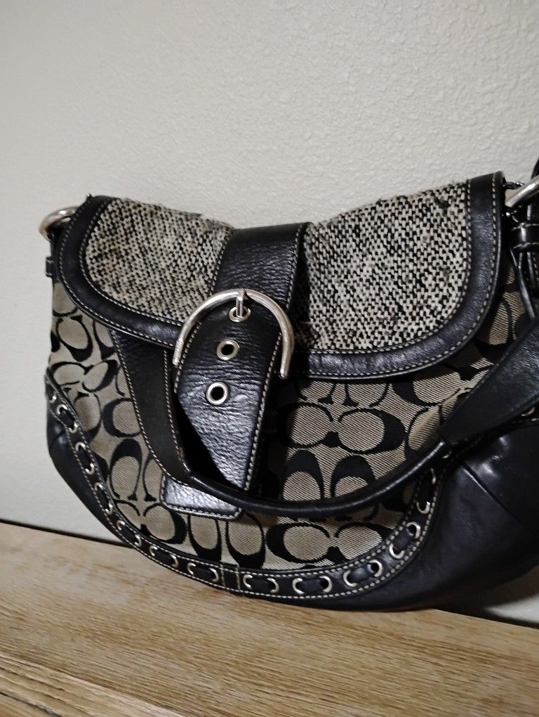 Couch Purse In Good Condition