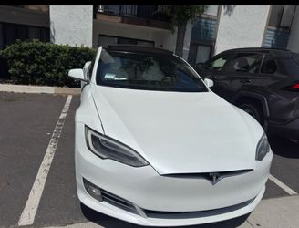 2017 Tesla Model S ( rare spec)
