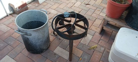 Backyard  Cooker With Gas Tank