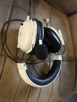 Razor wired headset (white)