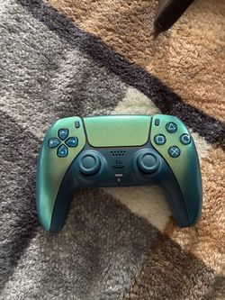 PS5 DualSense Wireless Controller – Midnight Green