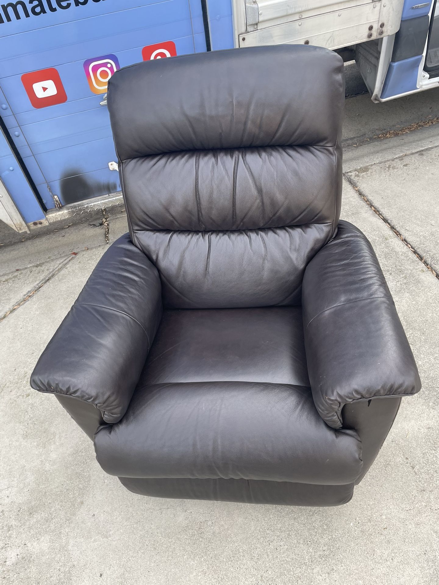 Recliner