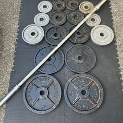371lbs Olympic Weight Set 