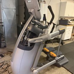 Precor AMT 100i Adaptive Motion Trainer – Commercial Grade – Serviced & Excellent Condition
