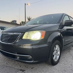 2012 Chrysler Town & Country