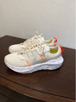 Women’s Nike shoes, size 8