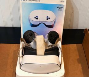 MetaQuest 3S 128GB VR Headset w/ Controllers