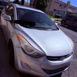 2012 Hyundai Elantra 