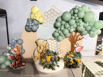 Winnie the pooh wood arch’s