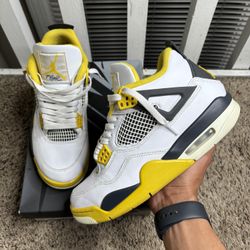 2024 Wmns Air Jordan 4 Retro Vivid Sulfur 