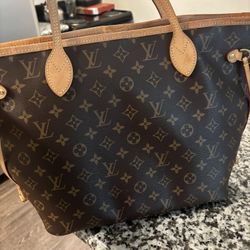 LV Tote Bag 