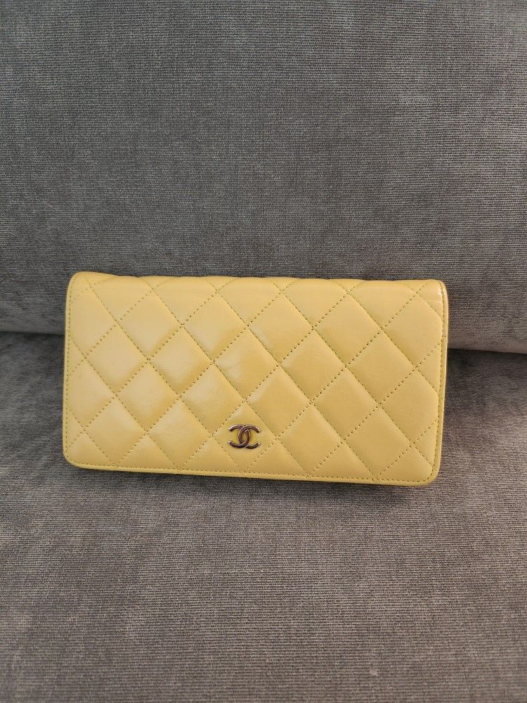Chanel Authentic yellow wallet