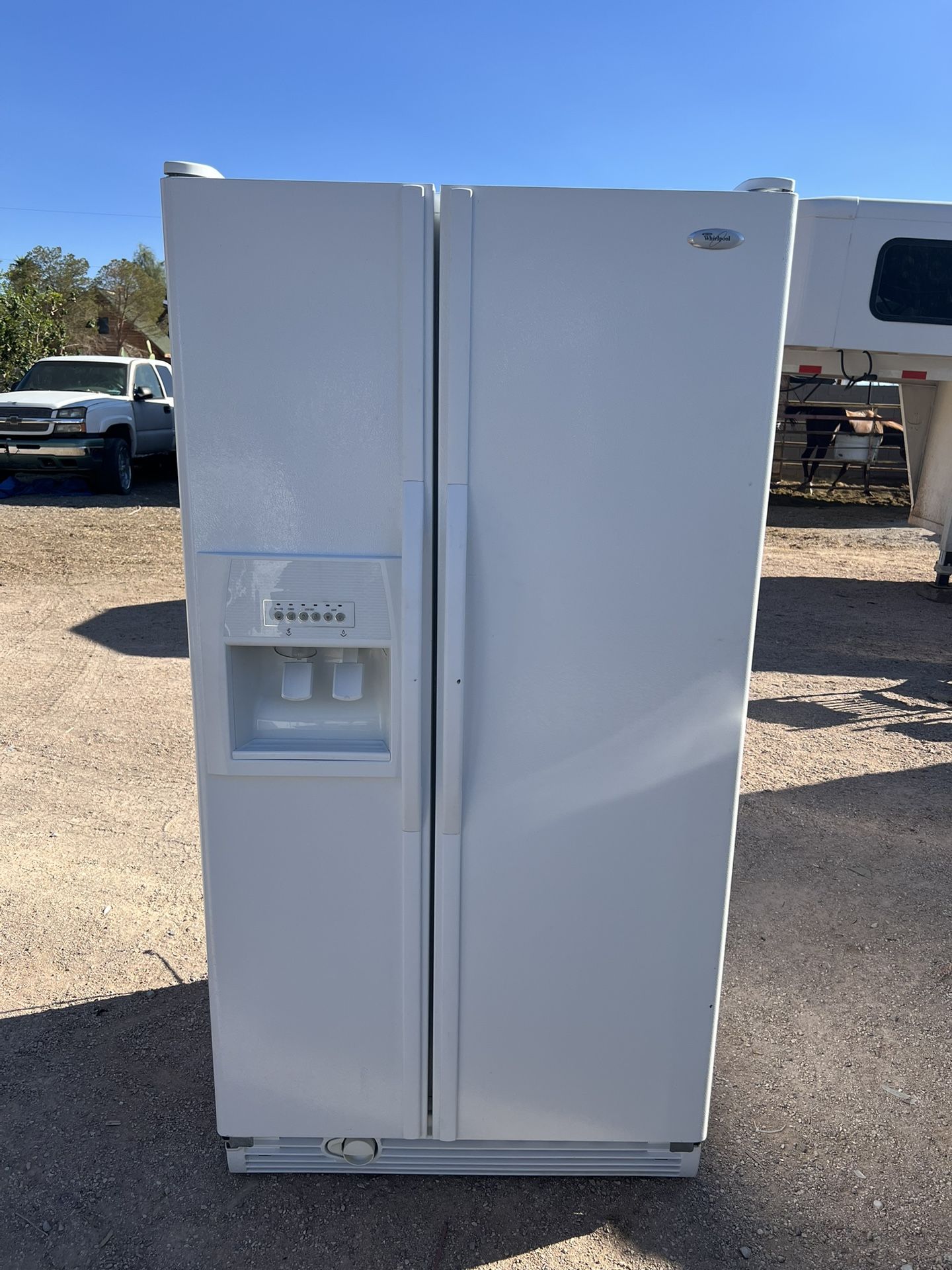 WHIRLPOOL REFRIGERATOR