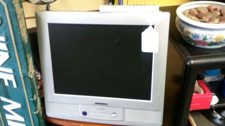Sylvania tv.. 15"