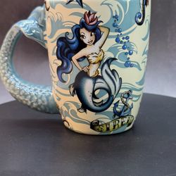 (1) Disney Parks Pirates of the Caribbean Mermaid Siren coffee mug. Sailors Beware Cup 10 oz Rare. 