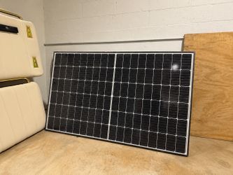 Lot of 18 Used Solar Panels – Available Together or Individually