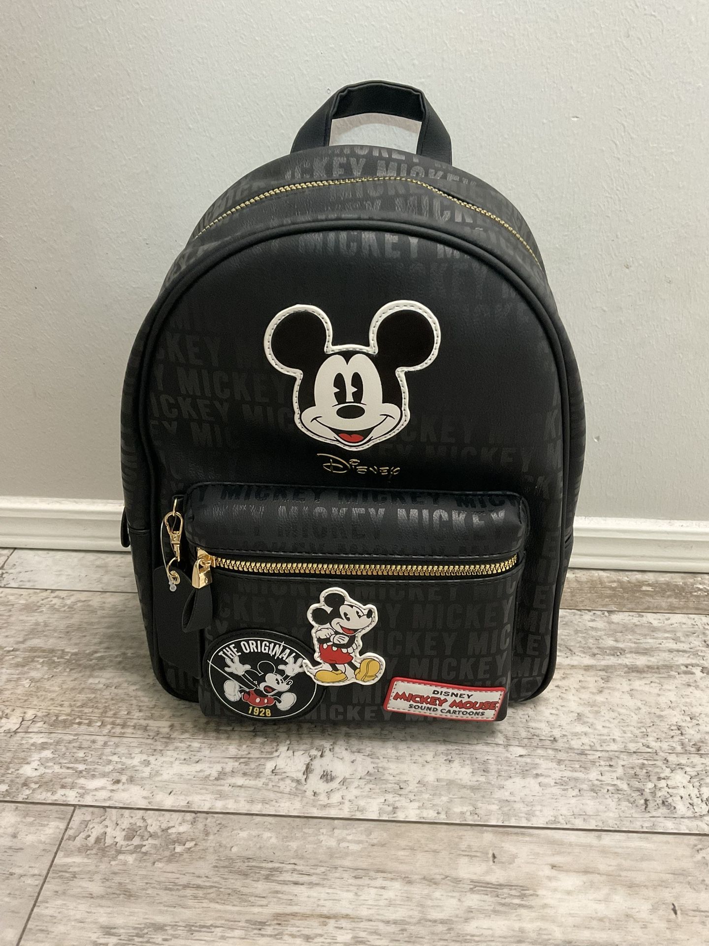 NWT Mickey Backpack, Purse And Phone Crossbody Bag In Set display picture 3