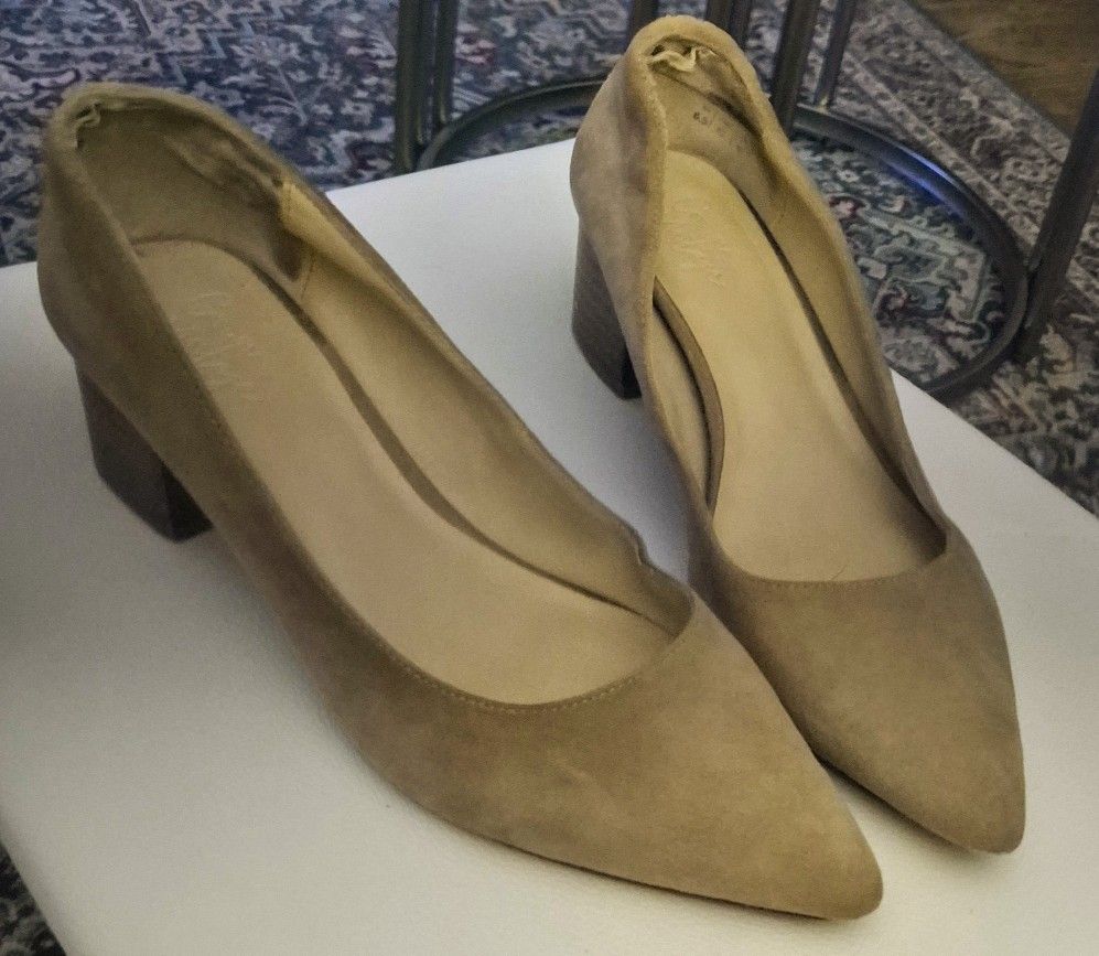 Crown Vintage Women's Heels Classic Suede Pumps