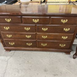 9 Drawer Dresser