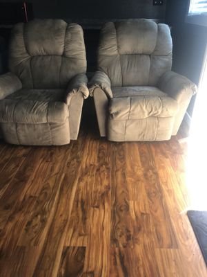 New And Used Recliner Sofa For In On Wa Offerup - Jr Furniture Lynnwood Washington New And Used Recliner Sofa For In On Wa Offerup - Jr Furniture Lynnwood Washington