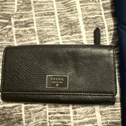 Fossil Women's Black Leather Wallet 