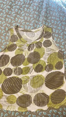 Women’s clothing medium and large