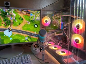*SPECS in Photo’s* Selling My Gaming Set Up, Offers Are Available!!