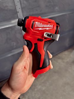 Milwaukee M12 Subcompact Brushless Impact Driver (Tool Only)