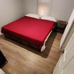 King Size Mattress & Bed Frame With Storage Drawers 