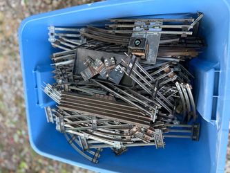 167 pieces Lionel O Gauge Model Train Track Lot 167 pieces