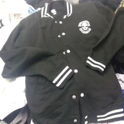 black skull sweatshirt lite jacket (L)