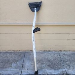 MOBILEGS adjustable Crutches- White LIKE NEW