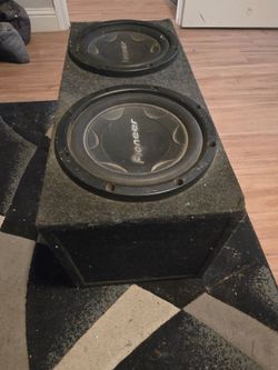 Pioneer speakers