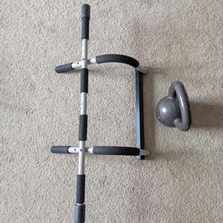 Pull up bar and kettlebell