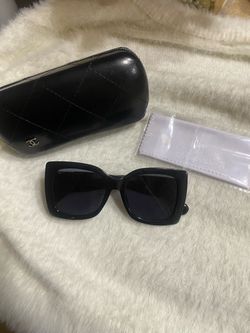 Women’s sunglasses