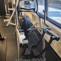 Cybex 610a Arc Trainer 
