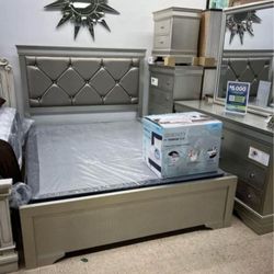 AMALIA GOLD PANEL BEDROOM SET