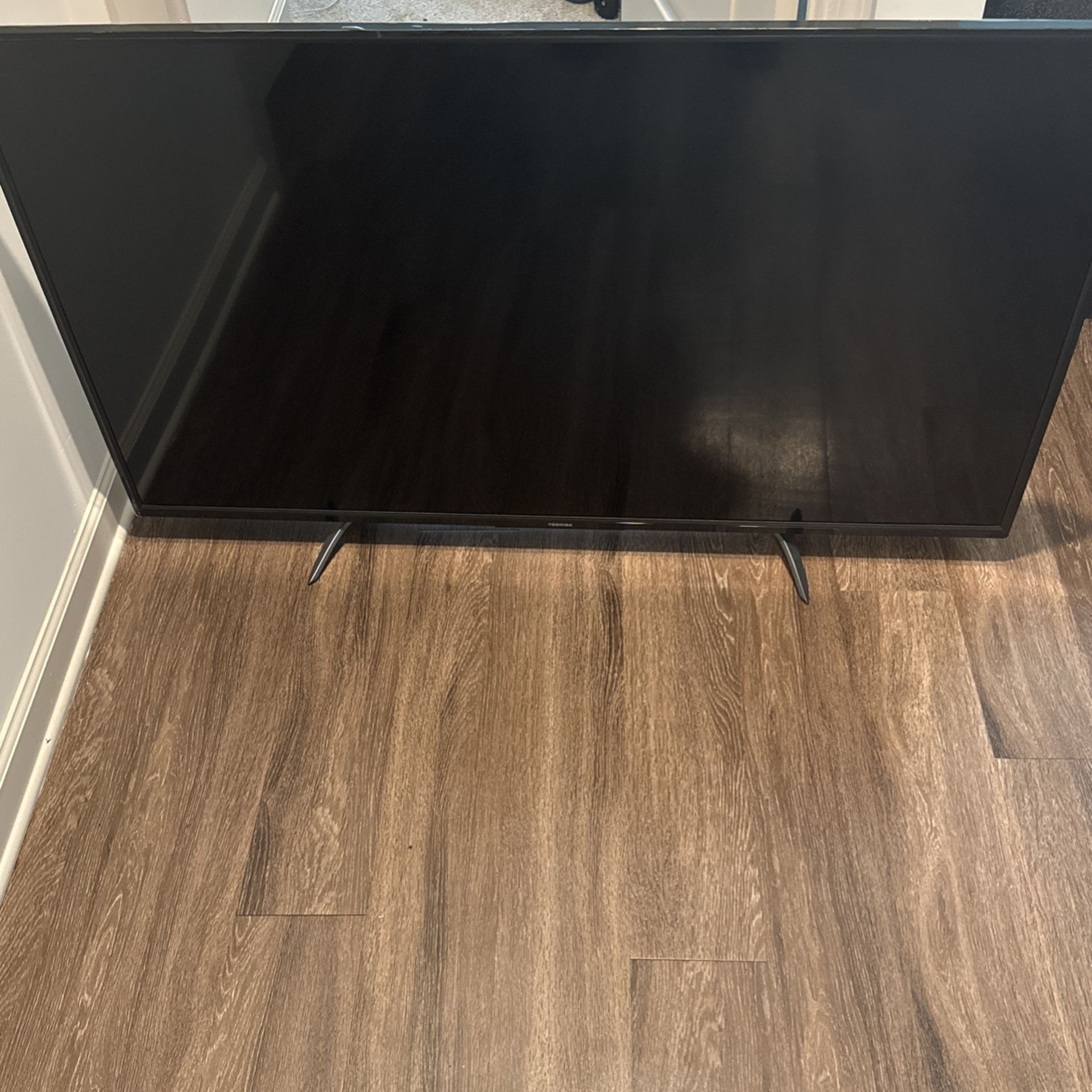 50” Toshiba Led Chromecast Tv