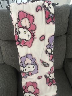 Hello Kitty Throw 