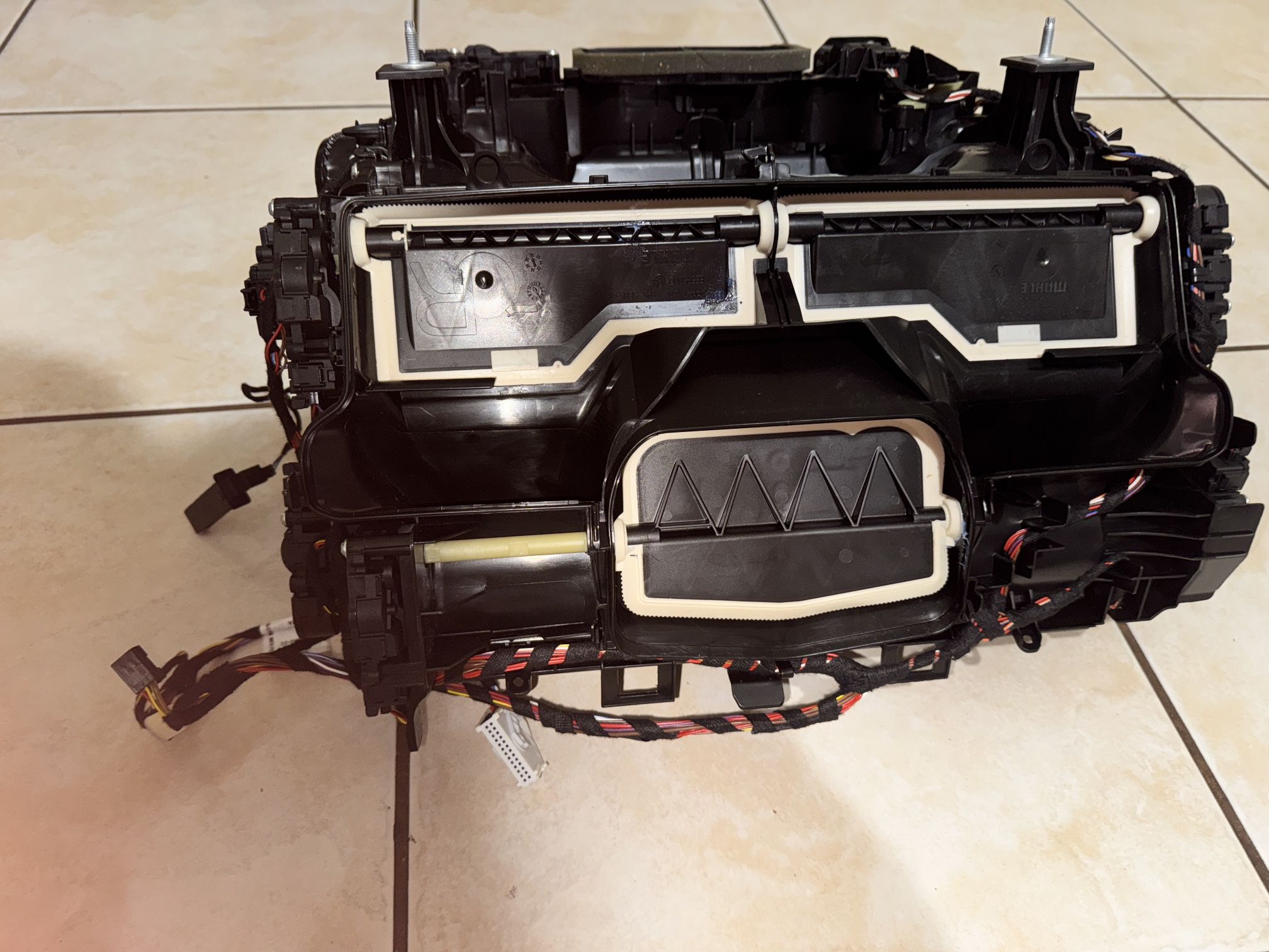 2019 - 2025 BMW Evaporator Case
