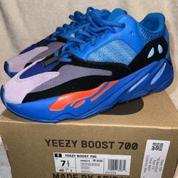 Yeezy Boost 700 