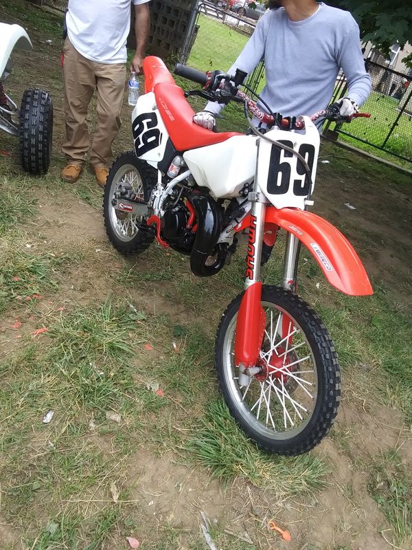 2001 cr80r
