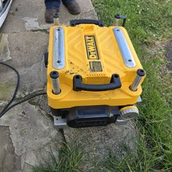 Dewalt  