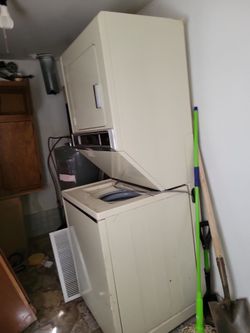 Washer and dryer combo