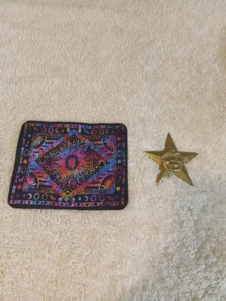 Wall Decor And Mouse Pad