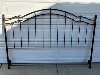 King Bed Wrought Iron Headboard and Frame